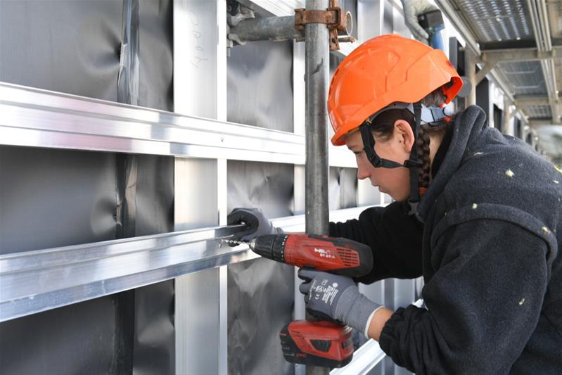 Addetto alla costruzione di facciate CFP / Addetta alla costruzione di facciate CFP