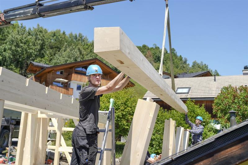 Addetto alla lavorazione del legno CFP / Addetta alla lavorazione del legno CFP
